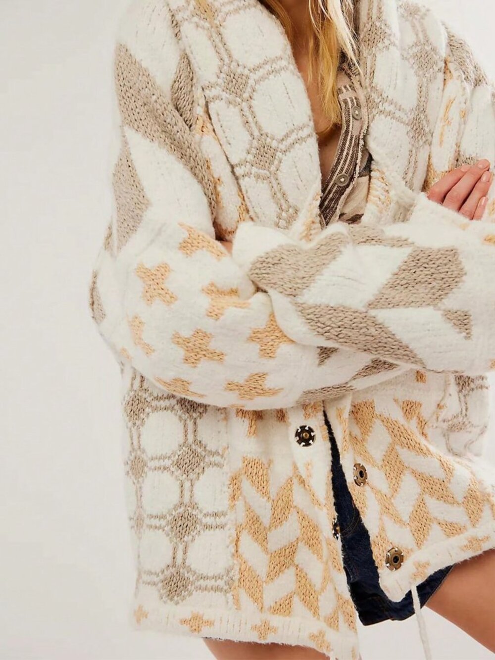 Beige Casual Women's Oversized Cardigan Sweater - Picture 4 of 4
